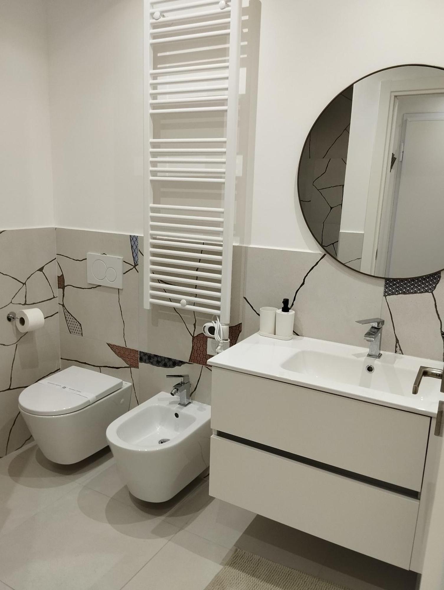 Llhome Bologna Elegante Monolocale Ristrutturato Con Posto Auto Coperto Eksteriør billede